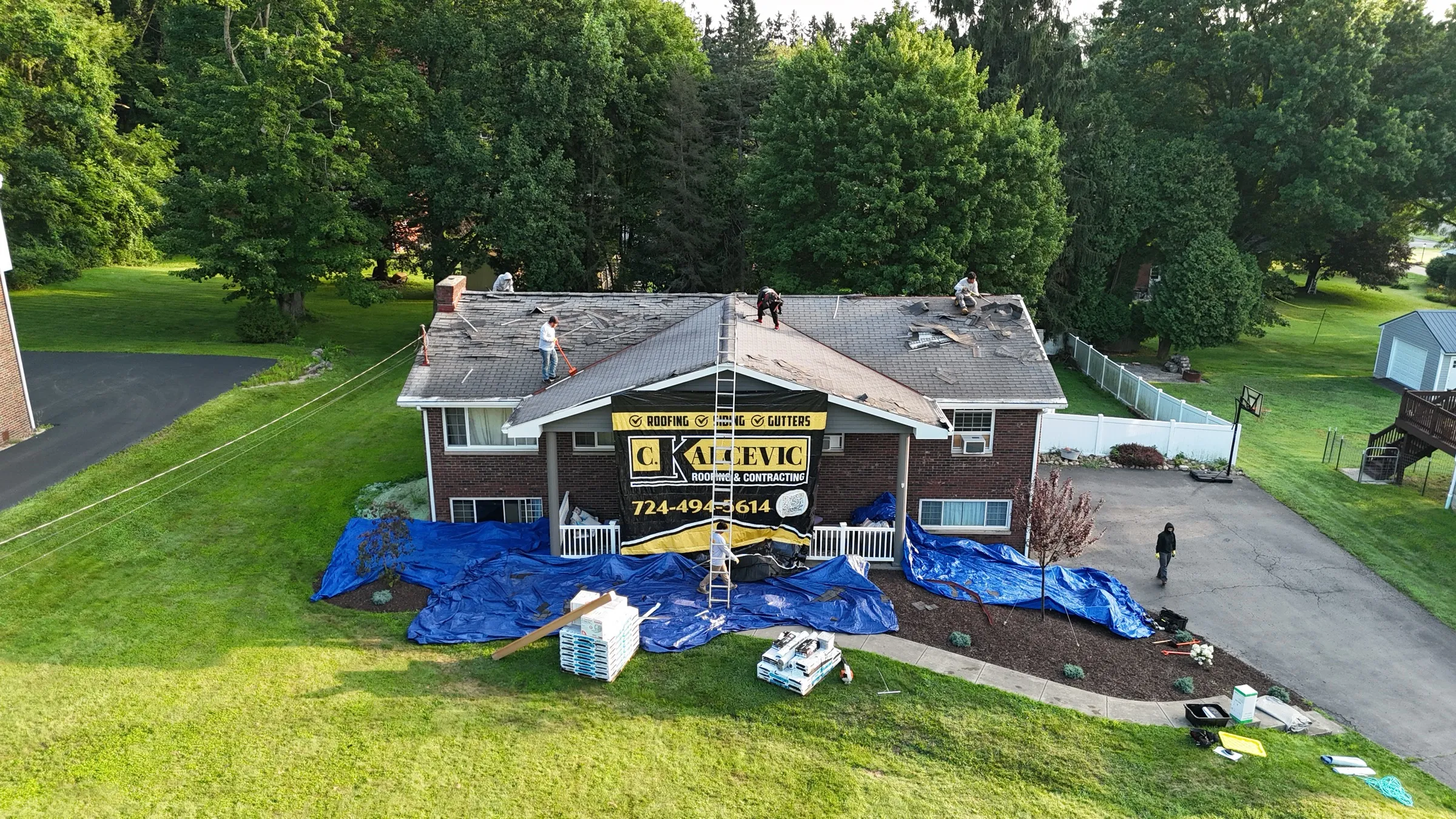 Brick ranch with covered porch before the work started